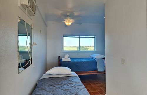 Beach Oasis - Photo 16