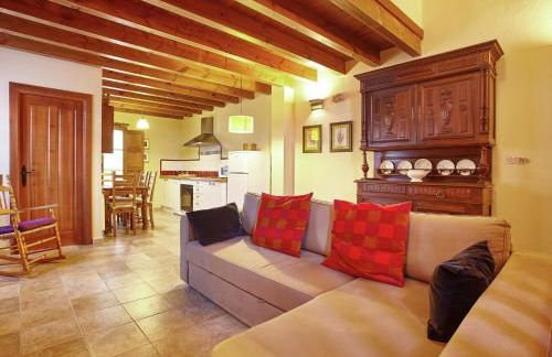 Cozy Cottage with Pool & Terrace - Foto 14