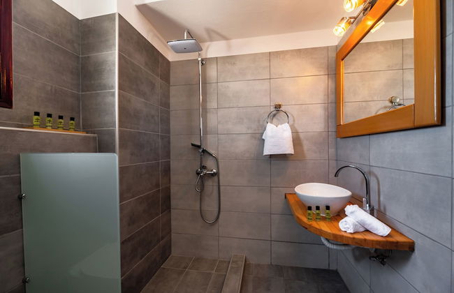 Marina's studios - Photo 19