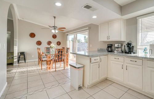 8 Mi to State Farm Stadium Glendale Home with Grill - Foto 9