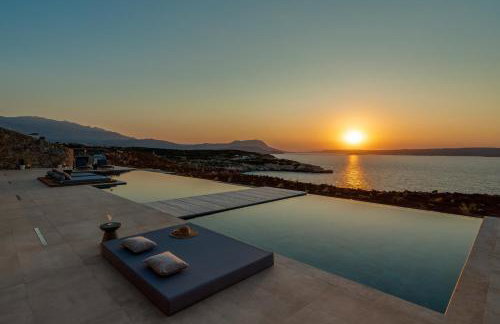 ARion Aesthesis Villa Fire Pit & Heated Pool - Photo 59