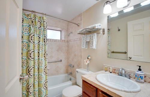 Centrally Located Kailua-Kona Condo with Lanai! - Photo 16