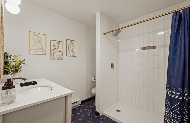 For Lake Sake by Avantstay Lakefront Hot Tub View - Photo 38