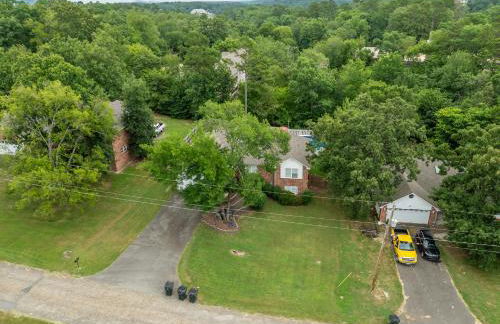 Pool, Hot Tub, Game Room & Sleeps 18! By StayLage - Foto 58