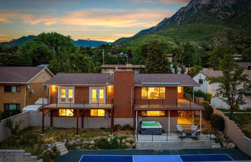 All-New Luxe Stay Views, Sauna & Hot Tub villa - Foto 1