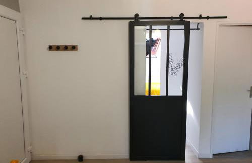 "Le Petit Paradis" au Centre Ville d'Oyonnax - Foto 58