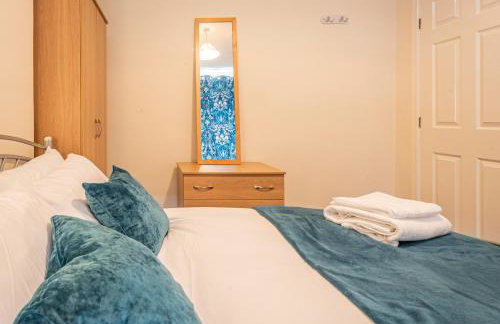 Harbour place in Newcastle under Lyme with Parking, perfect for Contractors or Alton Towers - Foto 7