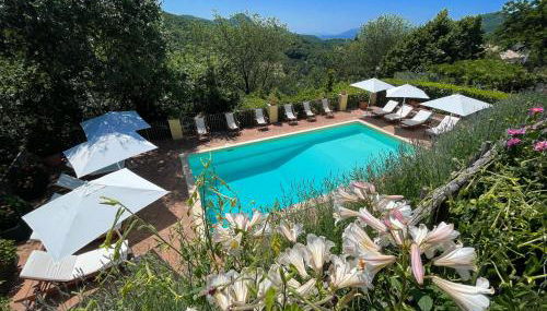 Luxurious Umbrian Retreat for 10 With Private Terrace and Pool - Photo 4