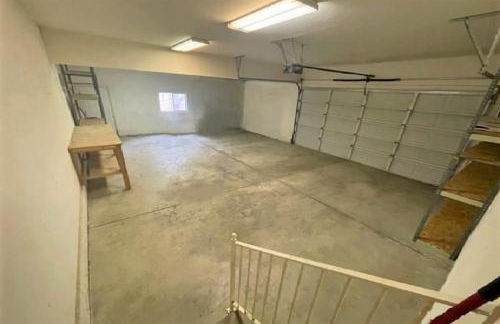 8-Bedroom Home Near the Foot of the Rocky Mountains - Foto 27