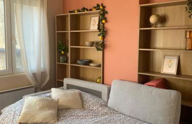 Douce Escale en Plein Centre - Avec Parking privé - Foto 16