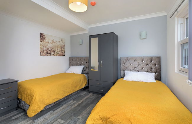 2 Bed Flat - Sleeps 4 - Wifi - Foto 4