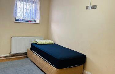 Charming 2 Bedroom Flat with Urban Views - Foto 11