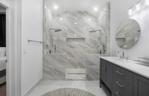 Family-Friendly 5BR | Sleeps 15 | 3 mins Downtown! - Foto 22