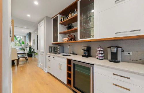 Stunning 5BR Home in Heart of Chicago with 2 Rooftops - Foto 22