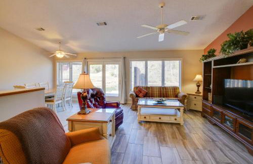 Lake Balboa Access Home with Dock and Yard - Foto 5