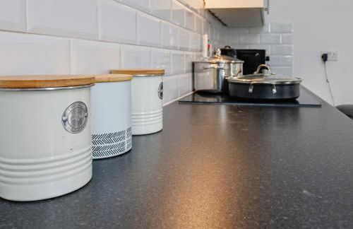 3-Bed Cottage Sleeps 8 Walk to Thames Garden - Foto 8