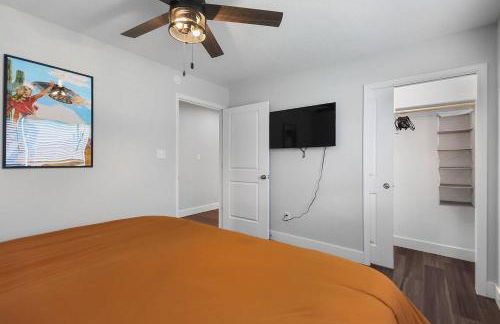 Groovy Getaway king suites, sleeps 8, dogs ok - Foto 30