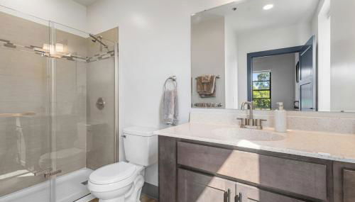 NEW 1BR Luxury Condo Private Balcony 303 - Foto 4