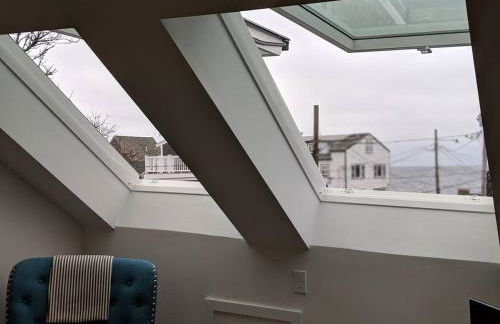 The Crow's Nest @ Rockport's Sail Loft - Foto 12