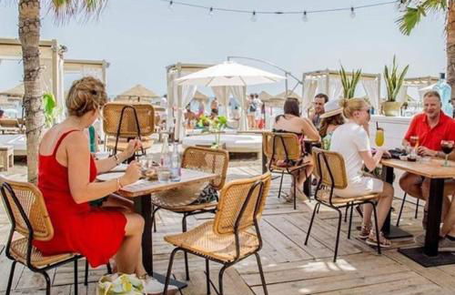 BOHO CHIC- Beachfront - Free bikes - Salt water pool - Foto 61