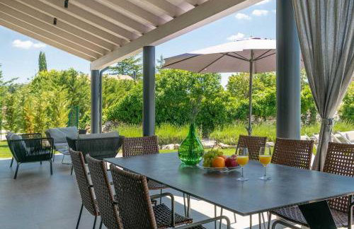 Villa Nevia - Photo 2