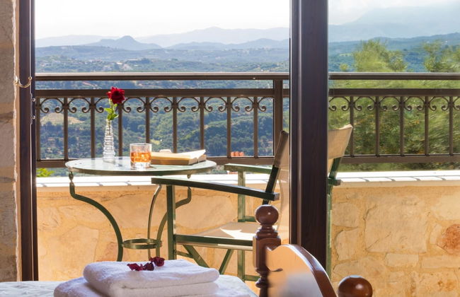 Villa in Tavronitis With Pool & Stunning Views - Photo 49