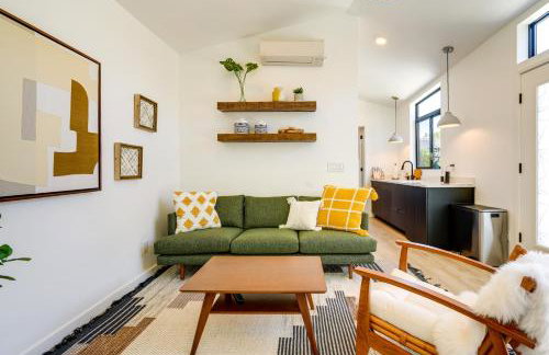 Redwood City Escape with Big-Screen TV! - Foto 7