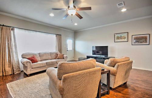 College Station Townhouse with Private Patio - Foto 4