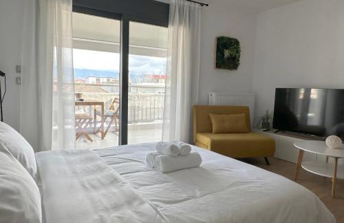 On the Edge - Suites & Apartments - Photo 48