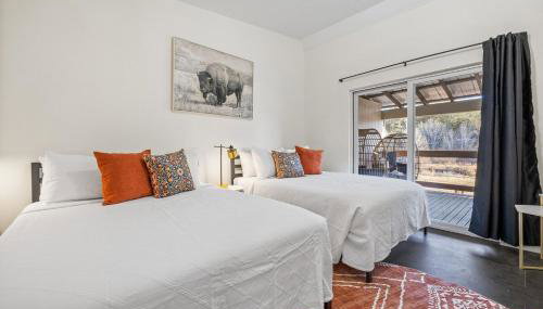 Buffalo Ridge - Hot Tub & Walk to Downtown - Foto 4