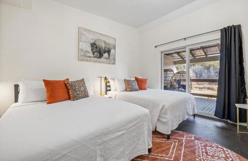 Buffalo Ridge - Hot Tub & Walk to Downtown - Foto 4