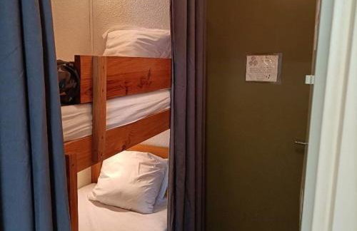 Appartement cosy 6 pers, proche pistes, balcon, casier à skis, parking gratuit - FR-1-602-25 - Foto 7