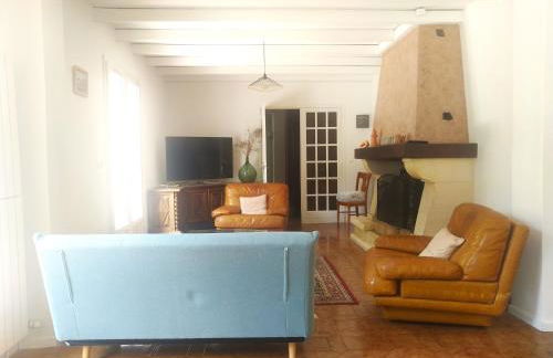 L'échappée du Canal - Piscine - Cheminée - Clim - Parking privé gratuit - 8 personnes - 3 chambres - Parc - Foto 16