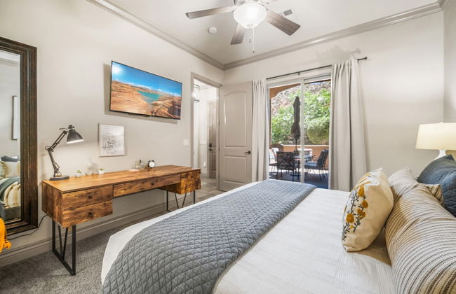 Poolside Retreat Directly Across From Pool! - Foto 2