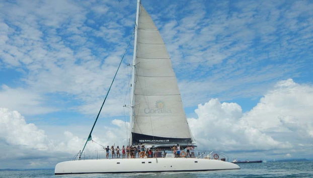 Excursión a la isla de Taboga en catamarán - Foto 2