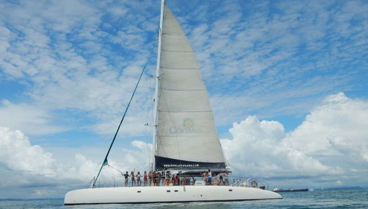 Escursione all'isola di Taboga in catamarano - Foto 1