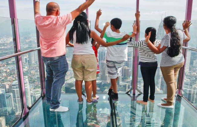 Ingresso do mirante da Torre KL - Foto 6