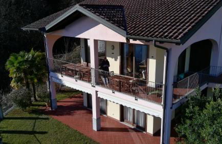 Lago Maggiore - Traumbalkon mit Seeblick & Pool und 2 SZ - Foto 15