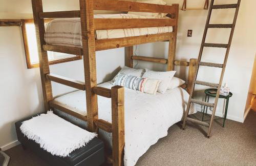 Blackhawks Nest - Foto 23