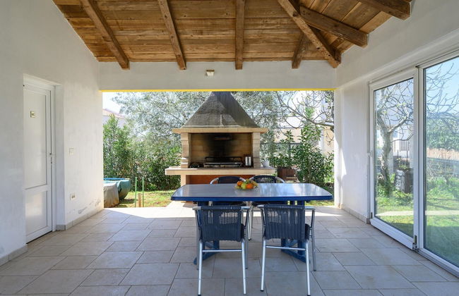 Cosy Apartment With Fenced Garden - Foto 10