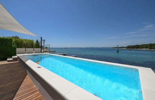 Luxury Feel Good House by the Sea with the Pool - Foto 6