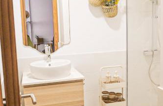 La Petite-home near AirPort-wifi-garage-elevator-homely - Foto 20