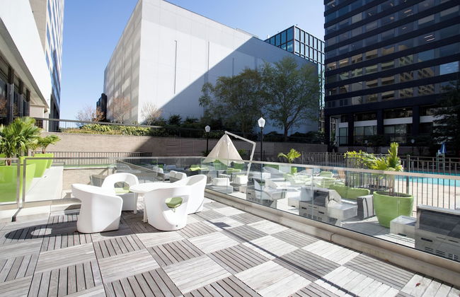 Crystal City Apt for Business Travelers - Photo 36