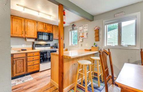 West Dover Townhome Hot Tub, 2 Mi to Mount Snow! - Foto 7