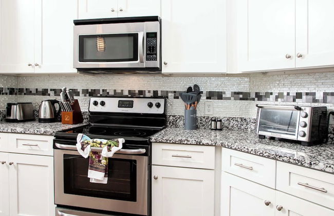 Wonderland at White Crane Hot tub & Lake Views! - Foto 8