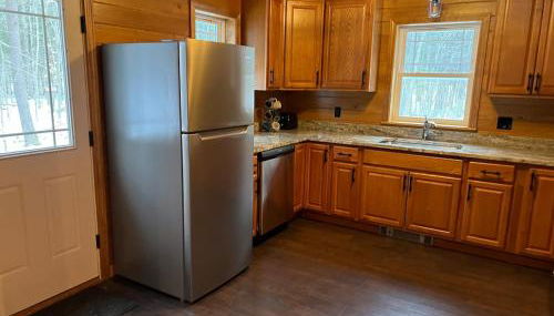 New home - walk to the lake! - Foto 4