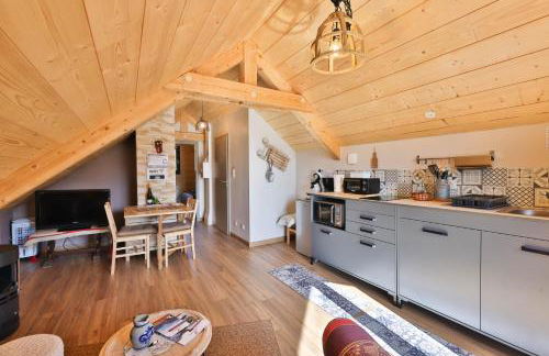 Au chalet de JO avec accès à l'espace piscine et jacuzzi - Foto 59