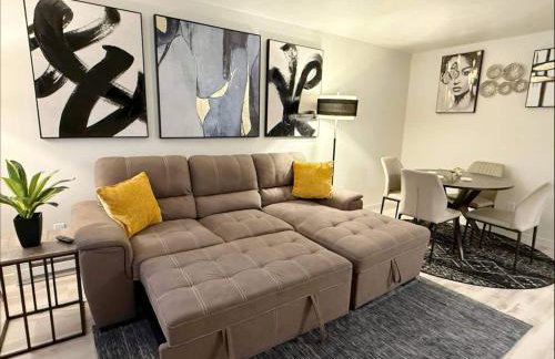 2 King beds Queen Sleeper Sacred Hear Downtown - Photo 11