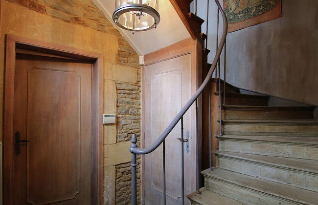 Unique Holiday Home in Virton with Hot Tub - Foto 2