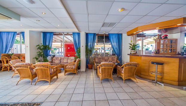 Green Bungalows - Photo 5